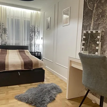 Happy Apartment *