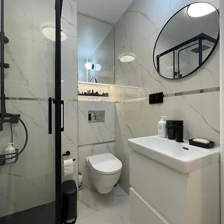 Happy * ワルシャワ